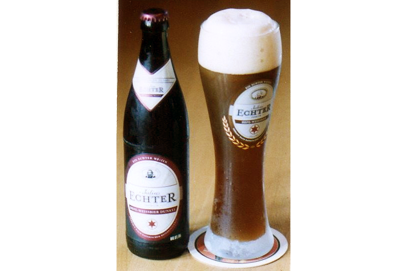 ヴュルツブルガー　ヴァイツェンドゥンケル　(濃色白ビール)